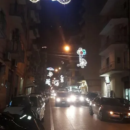 Ad Maiora Bed and Breakfast Σαλέρνο
