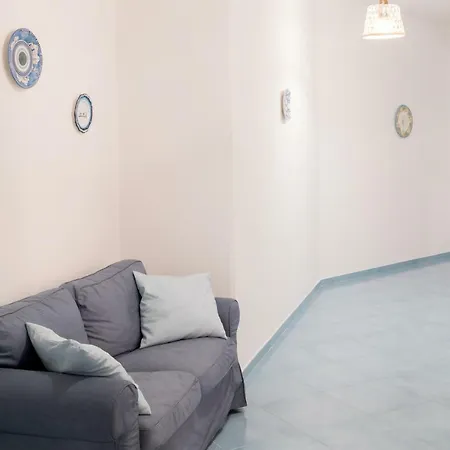 Alojamento de Acomodação e Pequeno-almoço Ad Maiora Salerno